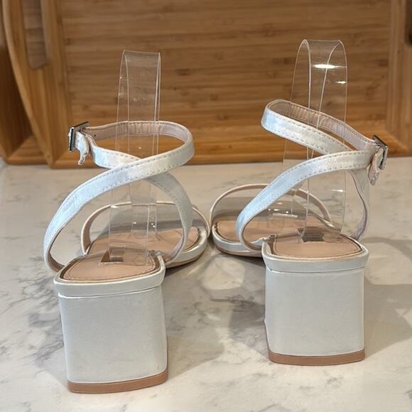 ASOS Be Mine Wide Fit Bridal Ruhi low block heeled sandals ivory satin size 10W - Picture 2 of 10